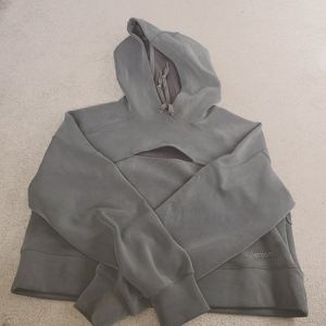 Lululemon get centered cropped hoodie 12 grey sage